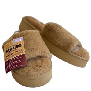 MUK LUKS Women's Kirstey Platform Slide Slipper Irish Cream Fab Fit Fun Lg NWT